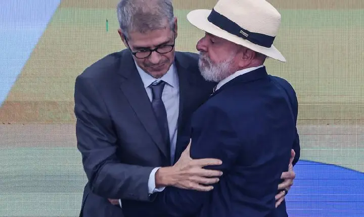 Governo Lula investe R$ 2 milhões em cachês para influenciadores e artistas em campanhas publicitárias