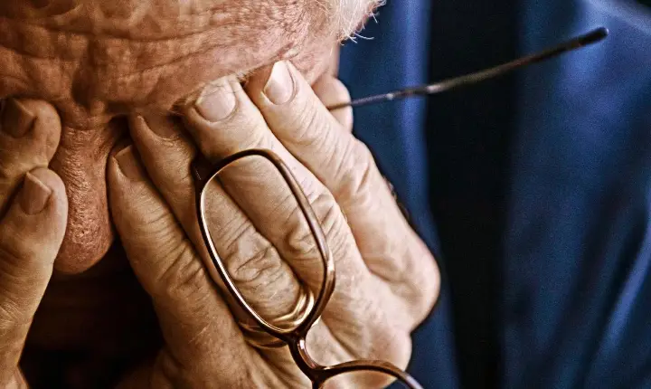 Homem é preso em Apucarana por ameaças e violência contra mãe idosa