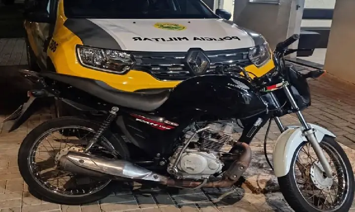 Homem embriagado causa tumulto e tem moto apreendida em Ivaiporã