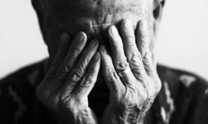 Idoso é agredido fisicamente em cobrança de dívida em Califórnia