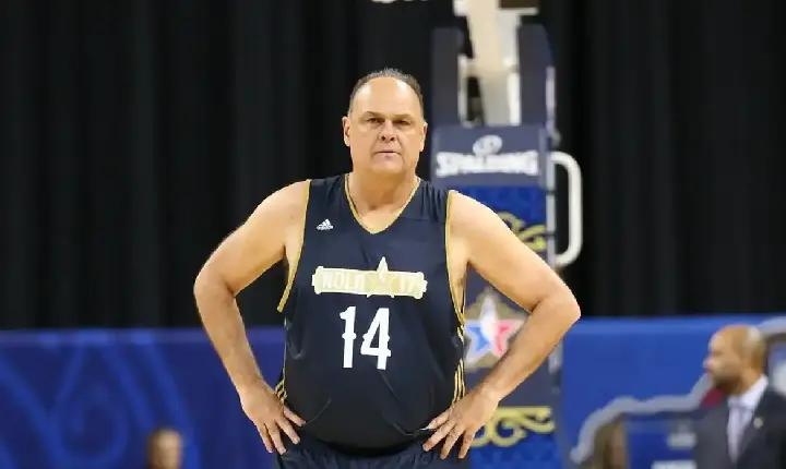 Jogador de basquete Oscar Schmidt morre aos 68 anos