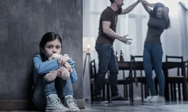 Marido agride esposa e filho de 8 anos em Ivaiporã e foge da polícia