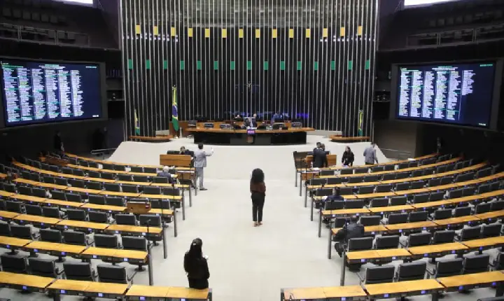 PL da Misoginia emperra na Câmara após aprovação no Senado