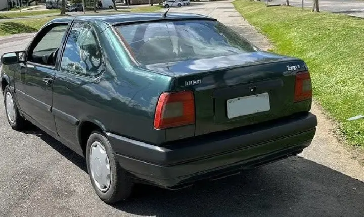 PM localiza Fiat Tempra abandonado com fiação danificada em Apucarana