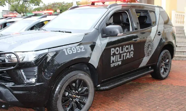 Polícia apreende armas adaptadas e revólver em abordagem tensa em Apucarana