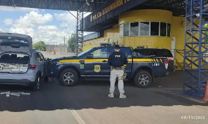 Polícia Rodoviária Federal apreende quase 300 kg de maconha em Mandaguari