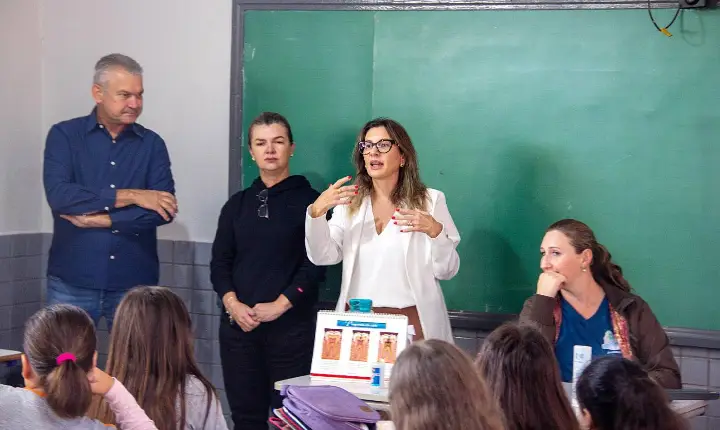 Prefeito acompanha ação de saúde bucal e melhorias na Escola Cecília Meireles em Faxinal