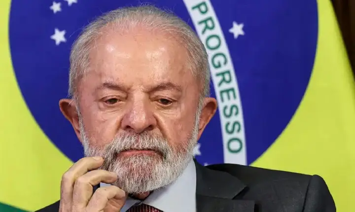 PT já discute plano “B” para 2026 ante rejeição de Lula e avanço de Flávio Bolsonaro