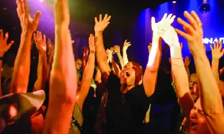 Seguranças apreendem pistola em festa em Apucarana e enfrentam ameaça de grupo armado