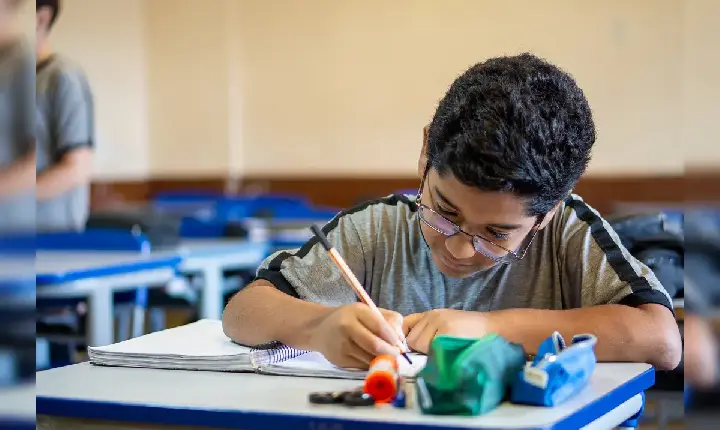 Vale do Ivaí brilha na alfabetização: três cidades do Paraná atingem 100% na idade certa