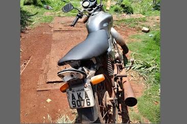 Furto em residência em Bom Sucesso: vítima presencia ação criminosa