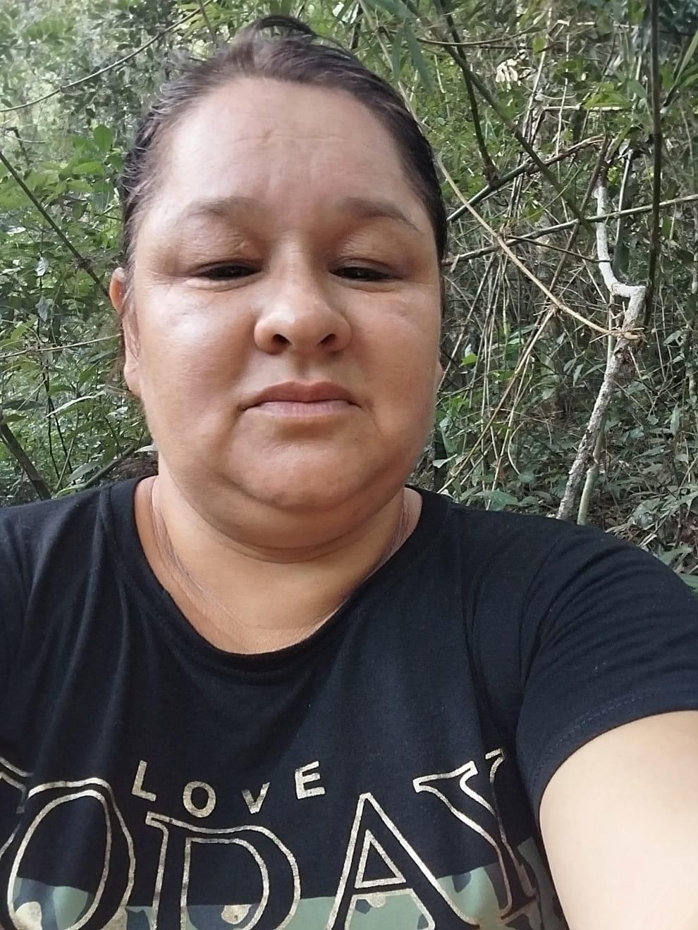 Rose Ostapechen de aniversário em Faxinal