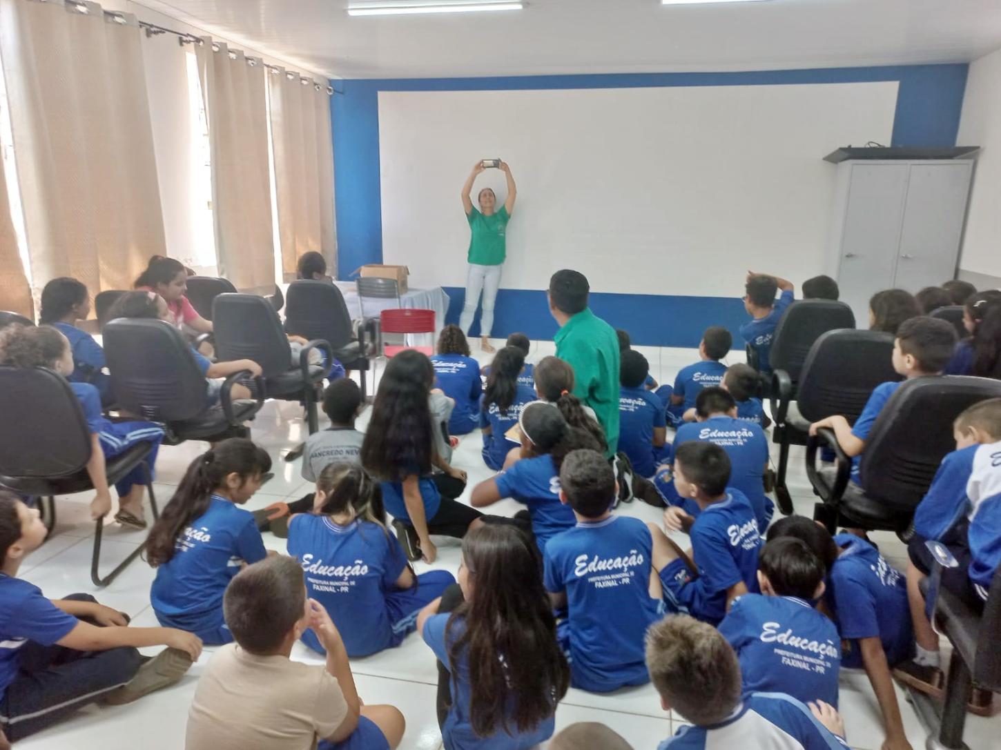 Palestras sobre Dengue conscientizam alunos da rede municipal de Faxinal