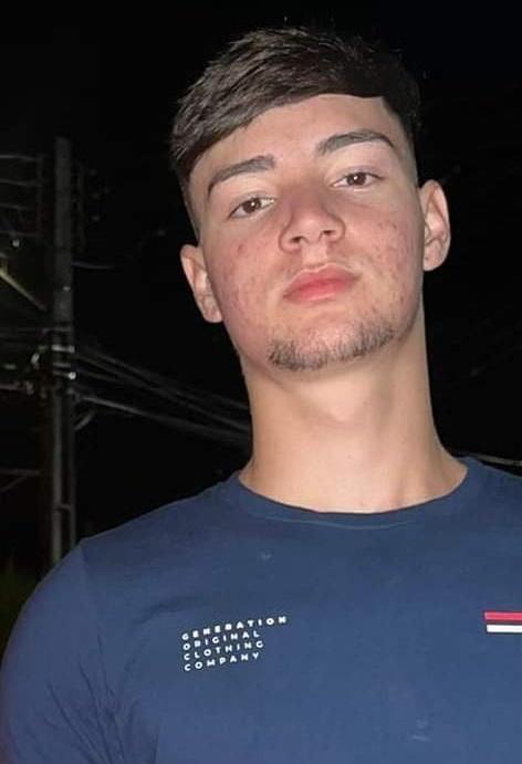 Matheus Campanerut de aniversário em Faxinal