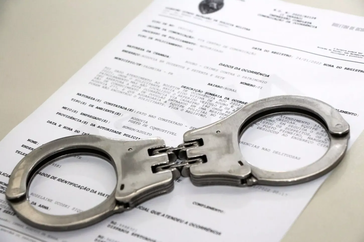 Polícia Militar Cumpre Mandados Judiciais e Apreende Drogas em Cambira