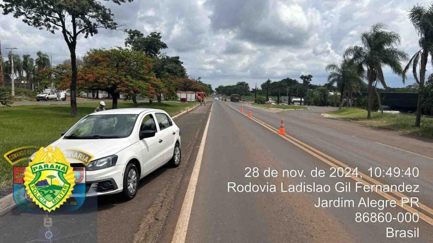 Colisão entre veículos deixa um ferido na PR-466, em Jardim Alegre