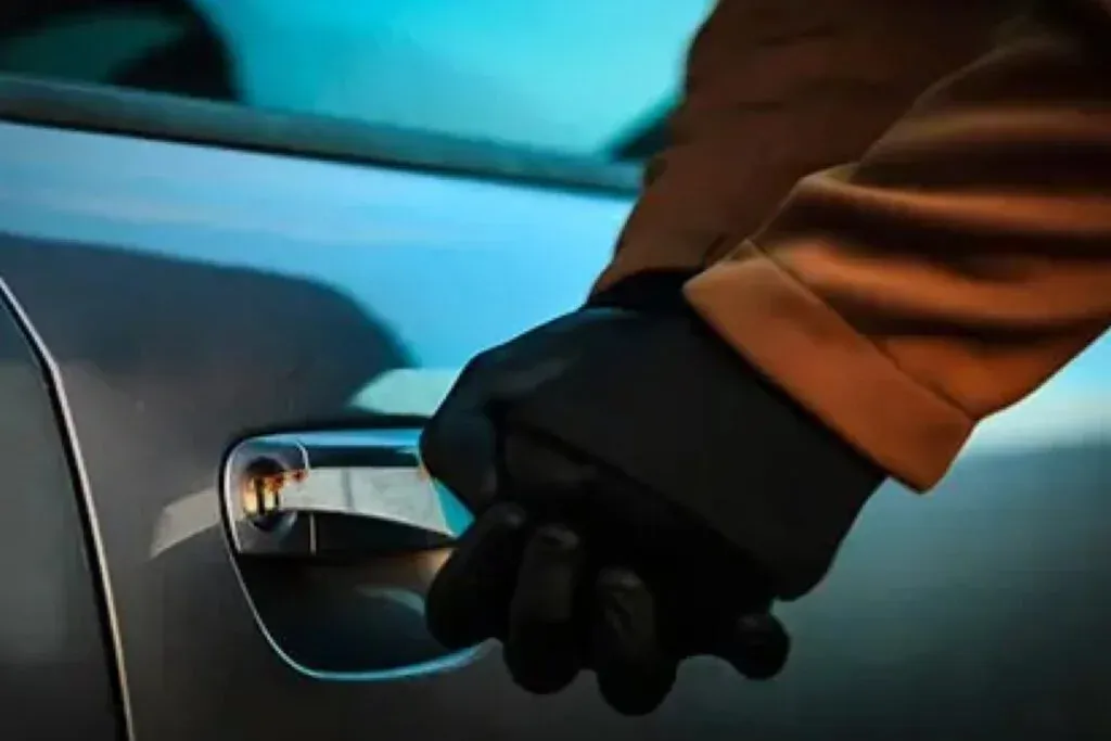 Homem furta carro da ex-companheira em Faxinal e é preso em flagrante