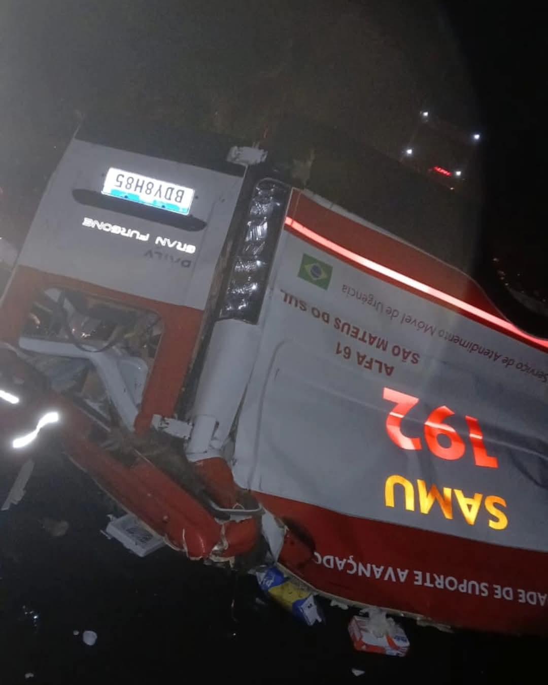 Tragédia na BR-476: Acidente com ambulância do SAMU deixa quatro mortos
