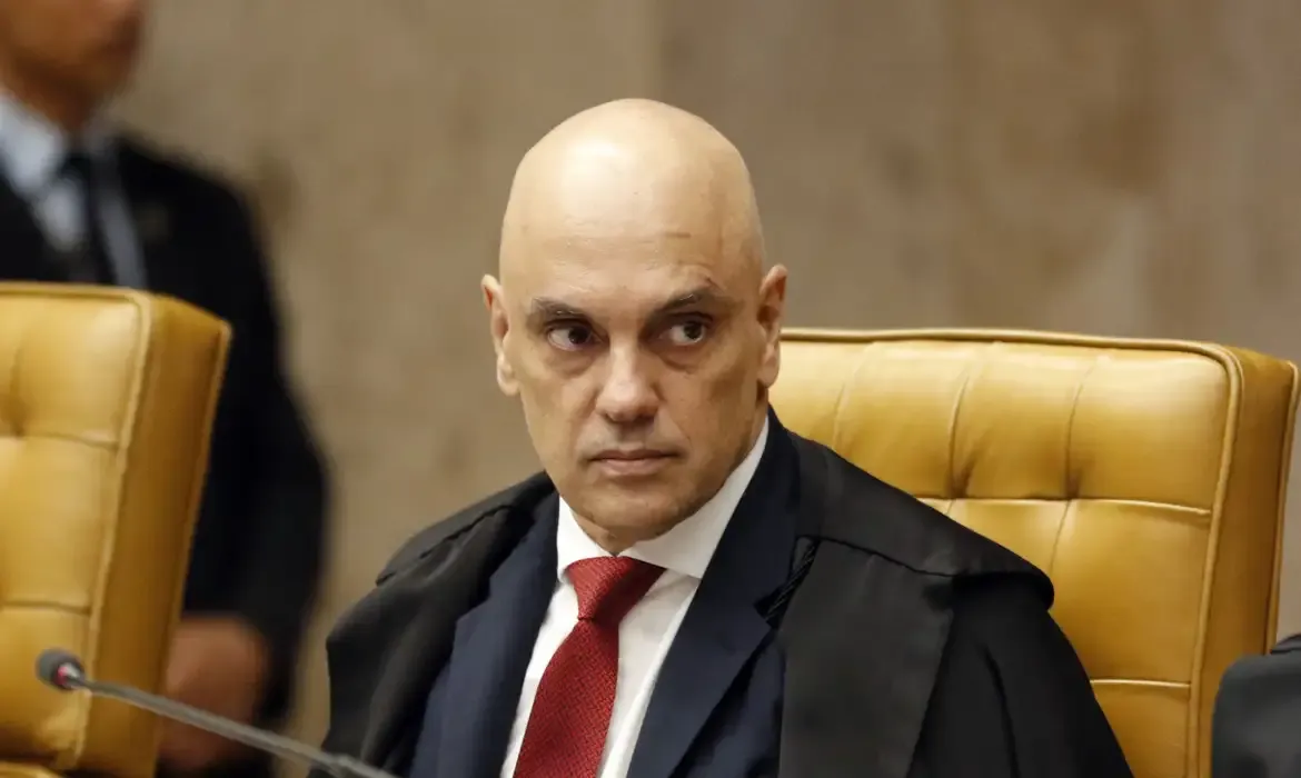 Alexandre de Moraes é processado por empresa de Trump por censura contra a direita
