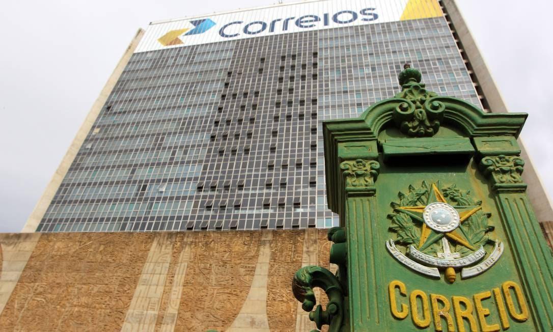 Crise nos Correios: Terceirizadas param serviços por falta de pagamento e ameaçam atrasos em entregas