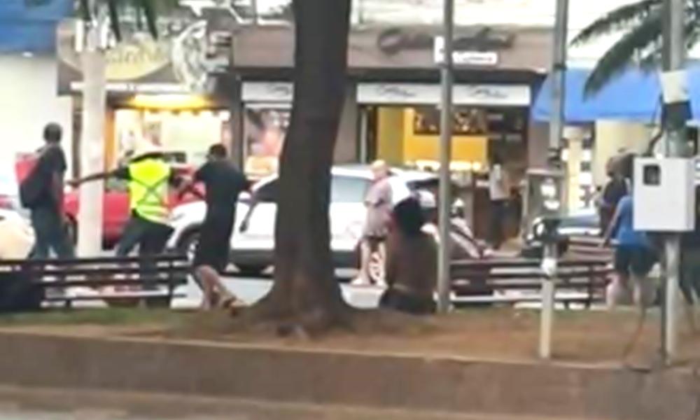 Briga em praça pública de Grandes Rios