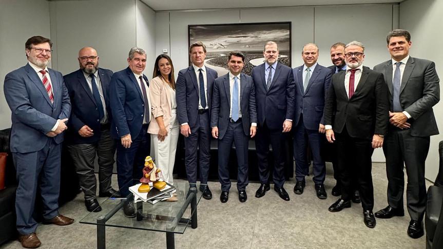 Missão paranaense defende APAEs do Estado no Supremo Tribunal Federal