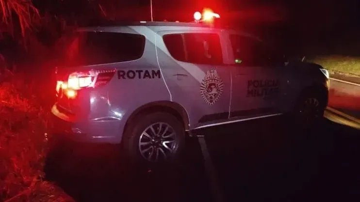 Dupla é presa com cocaína em frente a estabelecimento em Ivaiporã