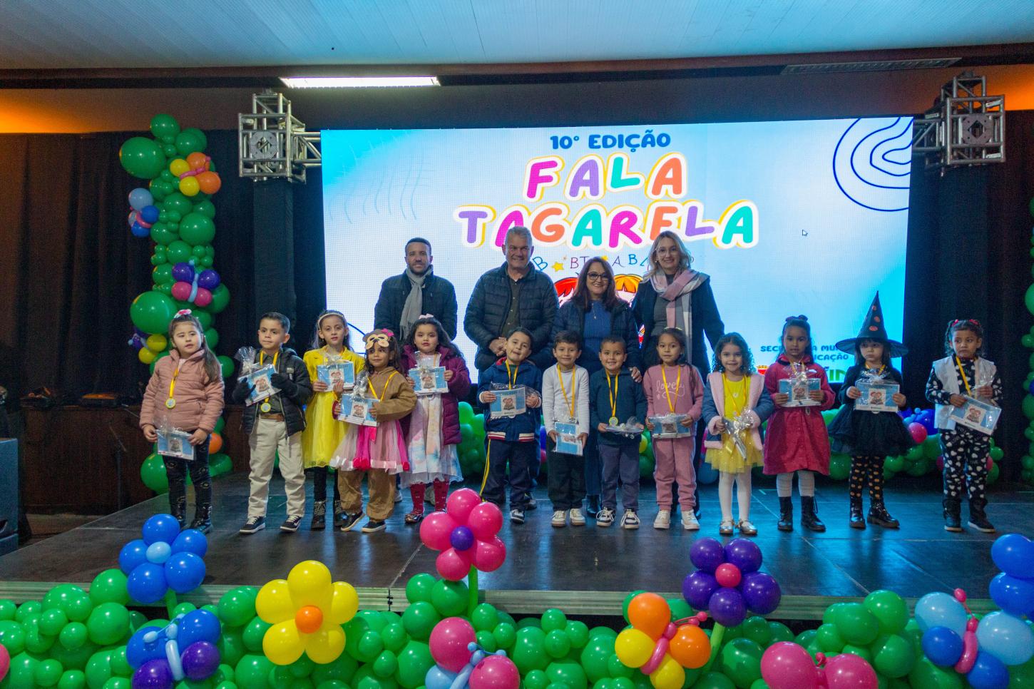 Faxinal celebra 10 anos de Fala Tagarela com festa da poesia e leitura