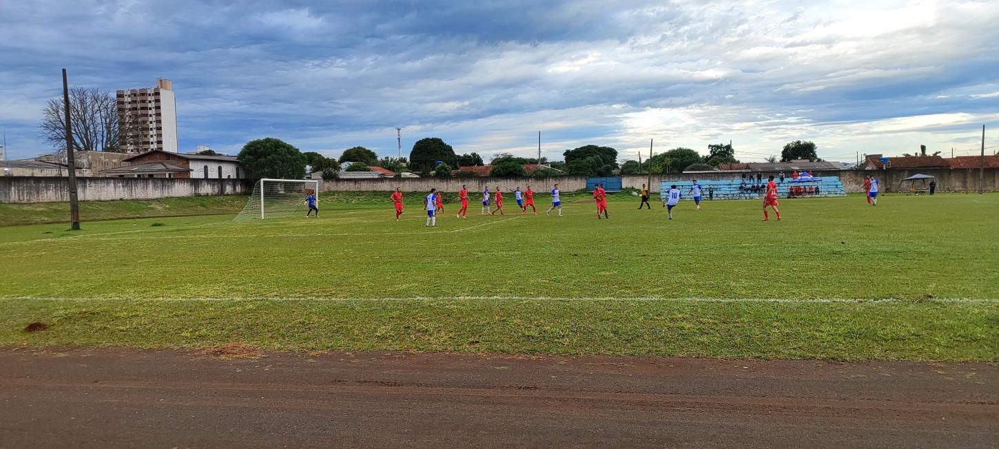 Faxinal vence com casa cheia no retorno do Estádio Pedro Ferigato