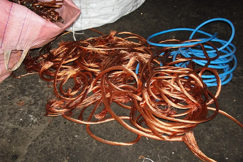 Ladrões levam centenas de quilos de cobre de empresa em Jandaia do Sul