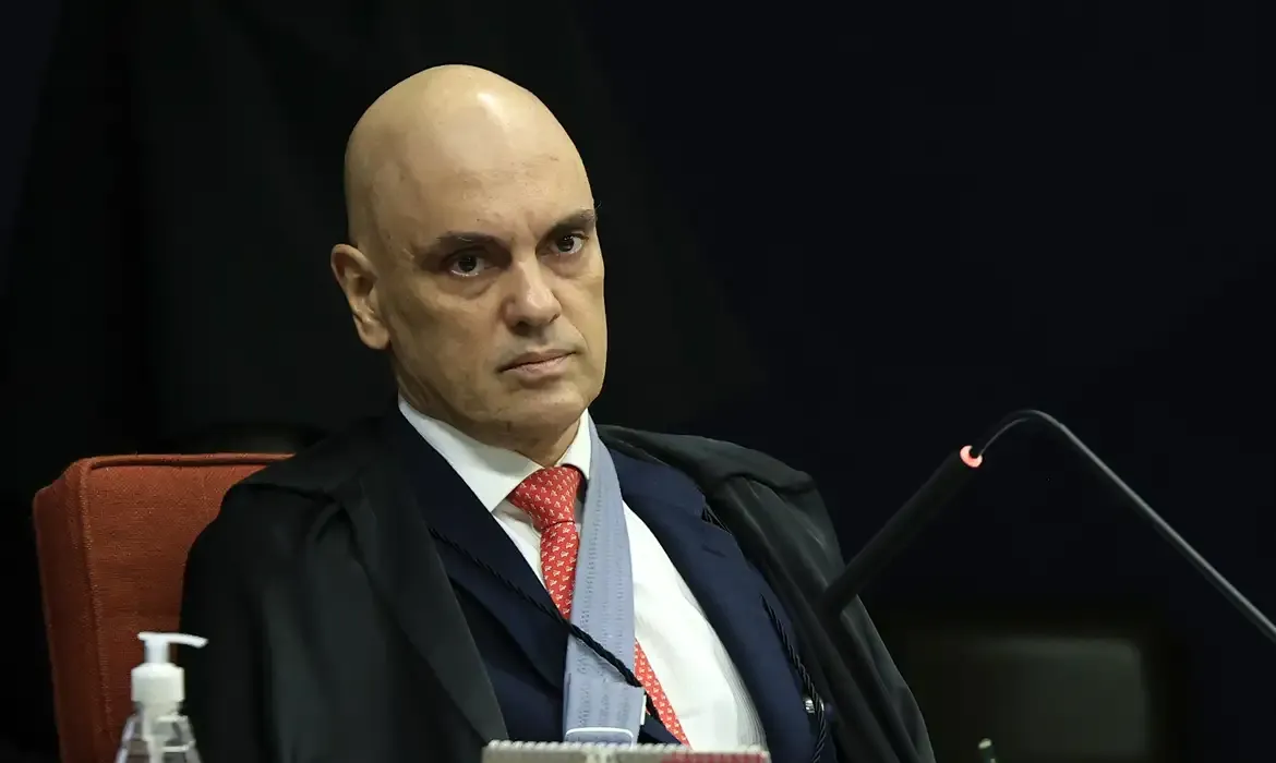 Moraes vai relatar ação da AGU para manter decreto do IOF