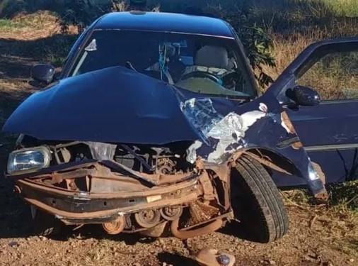 Duas pessoas ficam feridas em acidente entre Faxinal e Mauá da Serra