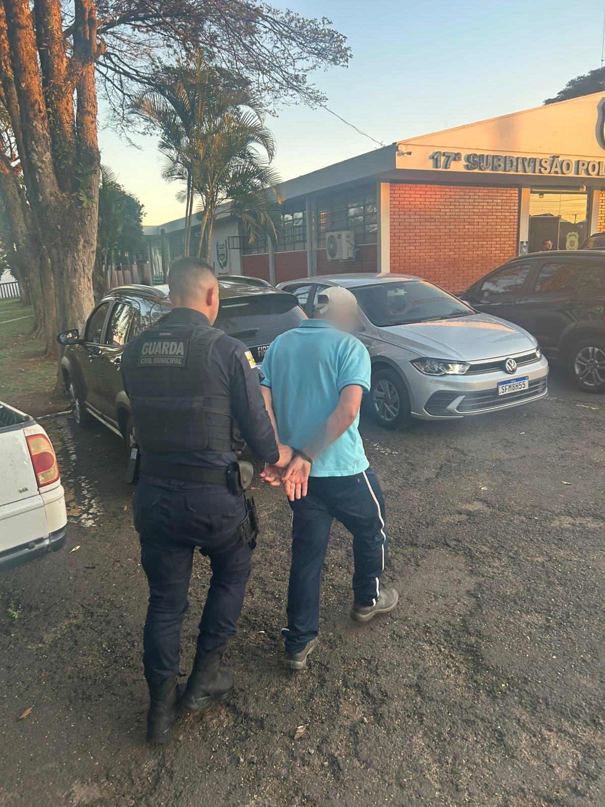 GCM de Apucarana prende procurado pela justiça