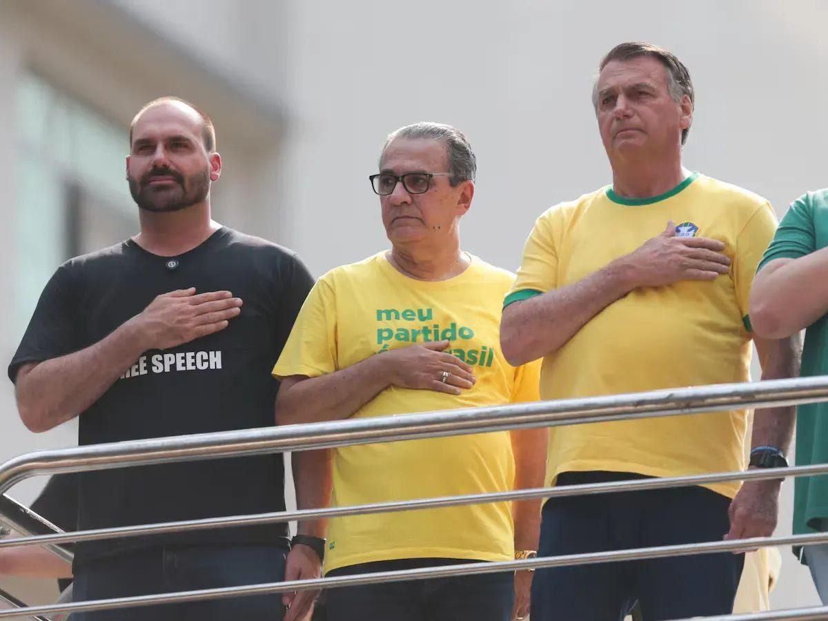 PF aperta cerco contra Bolsonaro e seu círculo mais próximo
