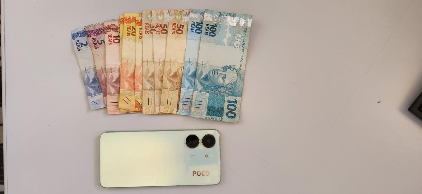 Suspeita de tráfico de drogas é presa em Faxinal