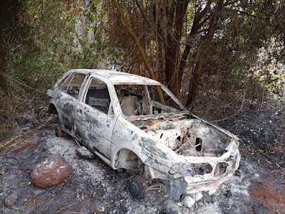 Volkswagen Gol furtado é encontrado queimado na zona rural de Cambira