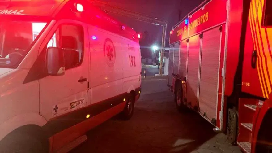 Colisão entre carro e moto deixa dois feridos em Ivaiporã