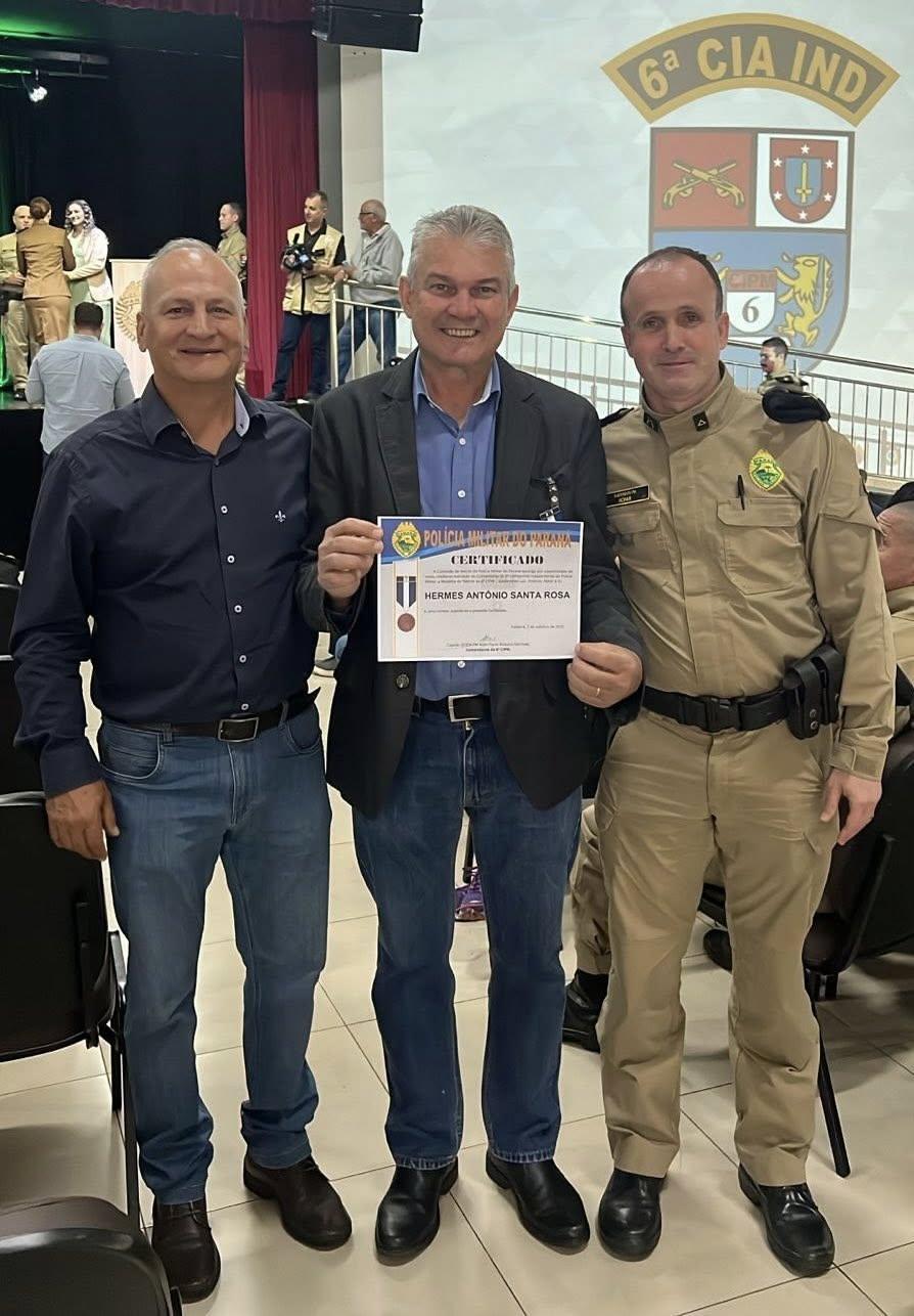 Prefeito de Faxinal recebe honraria em solenidade de 15 anos da 6ª CIPM