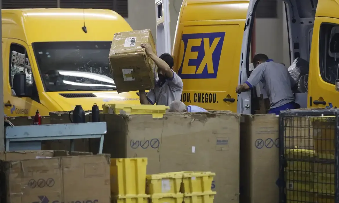 Quebrados, Correios buscam empréstimo de R$ 20 bilhões em plano de reestruturação