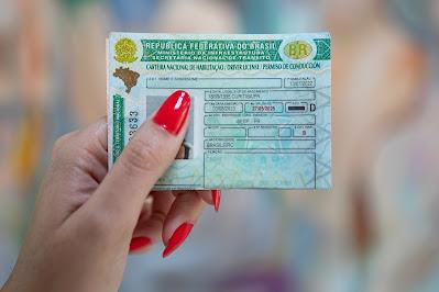 Governo do Paraná lança programa CNH Social para facilitar obtenção da carteira de habilitação a pessoas vulneráveis