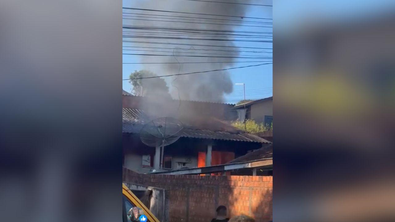 Incêndio assusta moradores em Ivaiporã