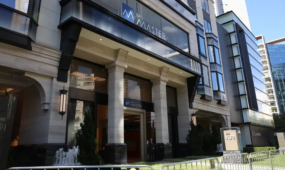 CPMI do INSS retira quebra de sigilo do Banco Master e foca em consignados