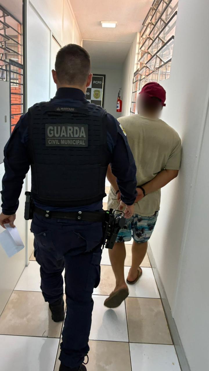 Motorista agressivo é detido por PM em Apucarana após ameaçar Motociclista