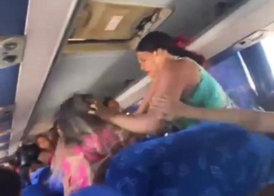 Mulher é agredida por ex-marido em ônibus e revida com ferimento na face do agressor