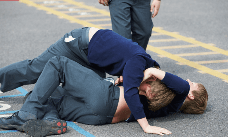 Agressão a menor na praça da Igreja Matriz em California