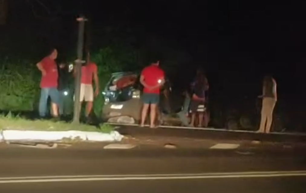 Colisão traseira no trevo de João Vieira deixa passageiro ferido em Cruzmaltina