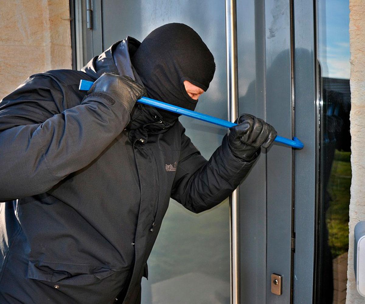 Comércio é arrombado e furtado no Centro de Apucarana