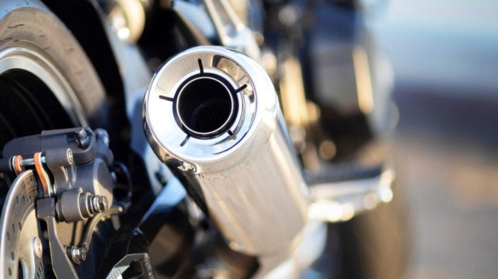 Condutor de moto é preso após fuga arriscada em Borrazópolis