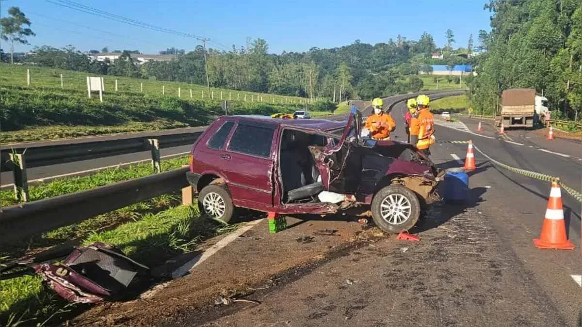 Idoso de 76 anos morre em colisão frontal na BR-376, em Apucarana