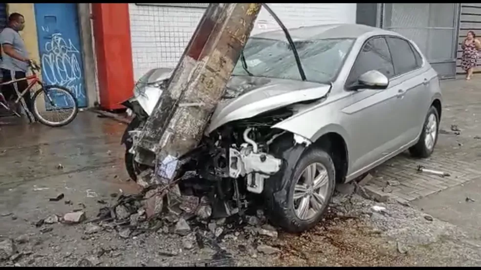 Motorista embriagado causa colisão em Grandes Rios e é preso